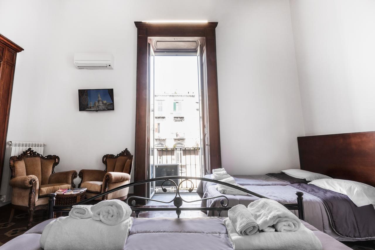 Opera Home Naples Luaran gambar
